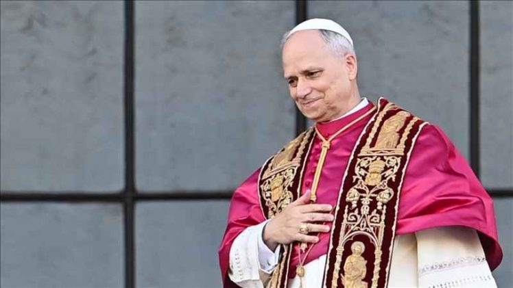 Trump ga javno osuđuje, a narod voli: Kako je papa Lav postao modna ikona generacije Z?