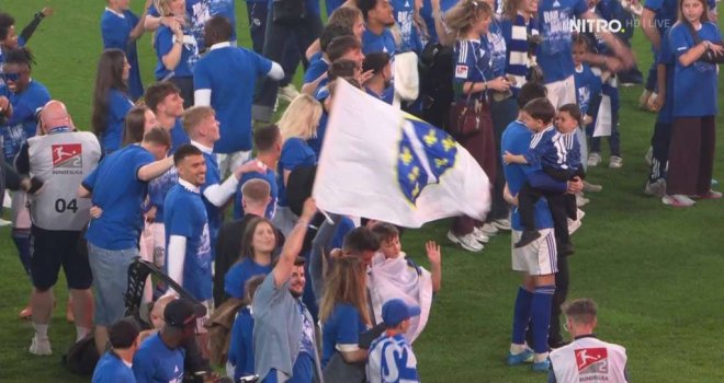 Hurtić: ‘Zastava s ljiljanima je legalna i nije nikakva prijetnja! Karamatiću, ako si hrabar, prijavi i Schalke!’