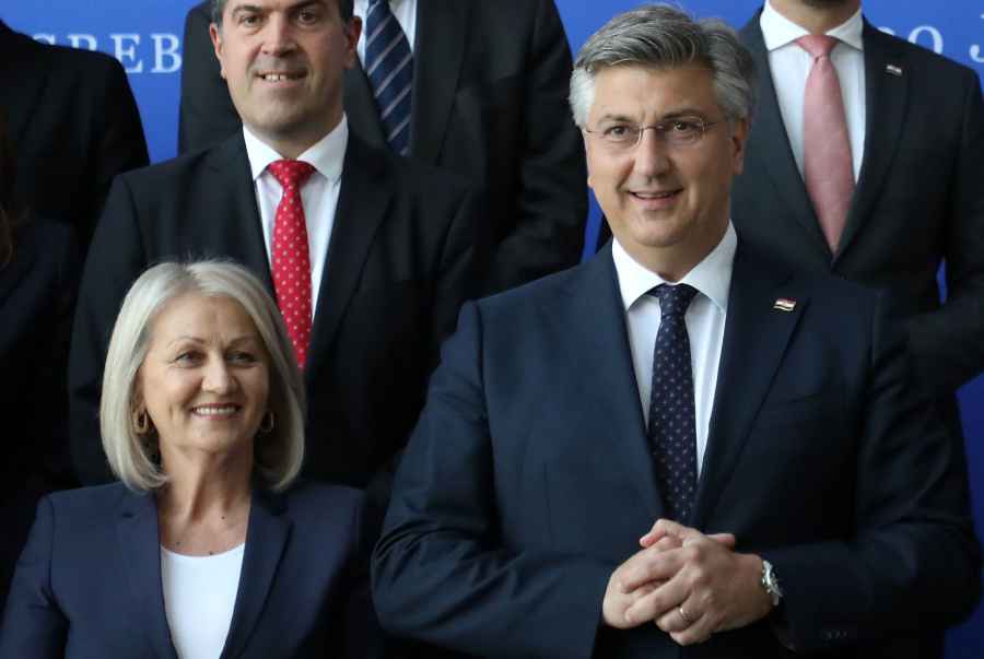 KATASTROFA NA POMOLU: Borjana Krišto i Andrej Plenković potpisuju ugovor o graničnim prijelazima, UIO BiH upozorava… KATASTROFA NA POMOLU: Borjana Krišto i Andrej Plenković potpisuju ugovor o graničnim prijelazima, UIO BiH upozorava…