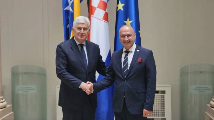Predizborno hodočašće u Zagreb: Čovićev “evropski put” preko etničkih barikada