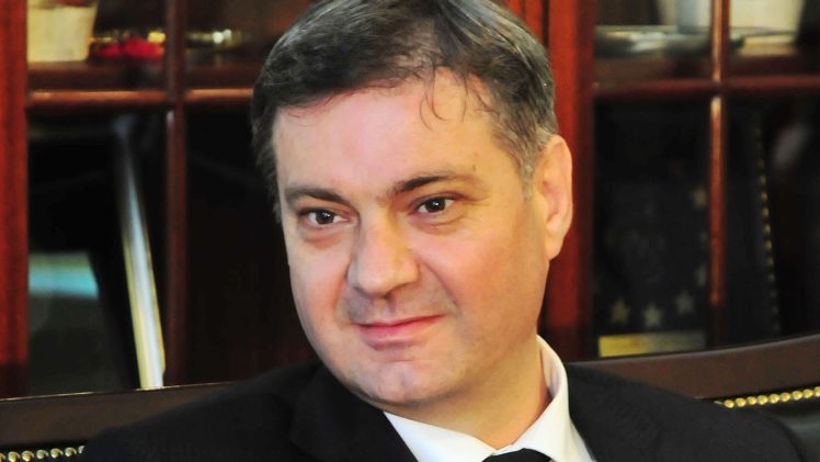 Denis Zvizdić u Politbirou: Dodikova karijera se gasi kao cigareta. Izetbegović mu je dao vještačko disanje i požalio