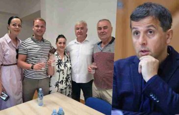 “DEBAKL MLADOG PRINCA U TREBINJU, SAMO 9 LJUDI NA SKUPU”: Vukanović raskrinkao Stanivukovićev fijasko i objavio “zabranjene” fotografije iz Hercegovine