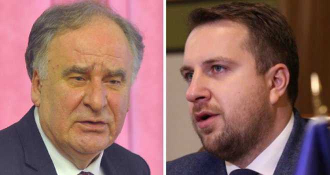 Kako je (s)rušen Bogić Bogićević, da bi Skaka ostao gradonačelnik: ‘Skaki fale dva glasa'… ‘Istjeraj tog smrada’
