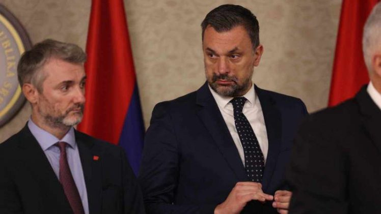 Srebrenica i Trojka: Sezonska destinacija za skupljanje glasova